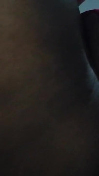 Jag såg min styvmor röra vid sig själv och jag gick in till henne