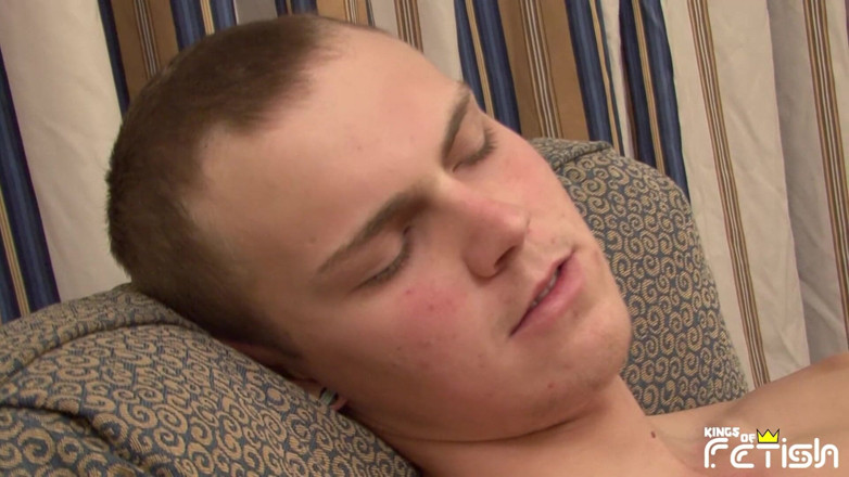 Gay Diaries: Tóc vàng twink được anh chàng hứng tình thổi kèn trên...