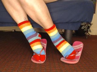 TLC 1992: Fuzzy Socken in rosa flip-flops