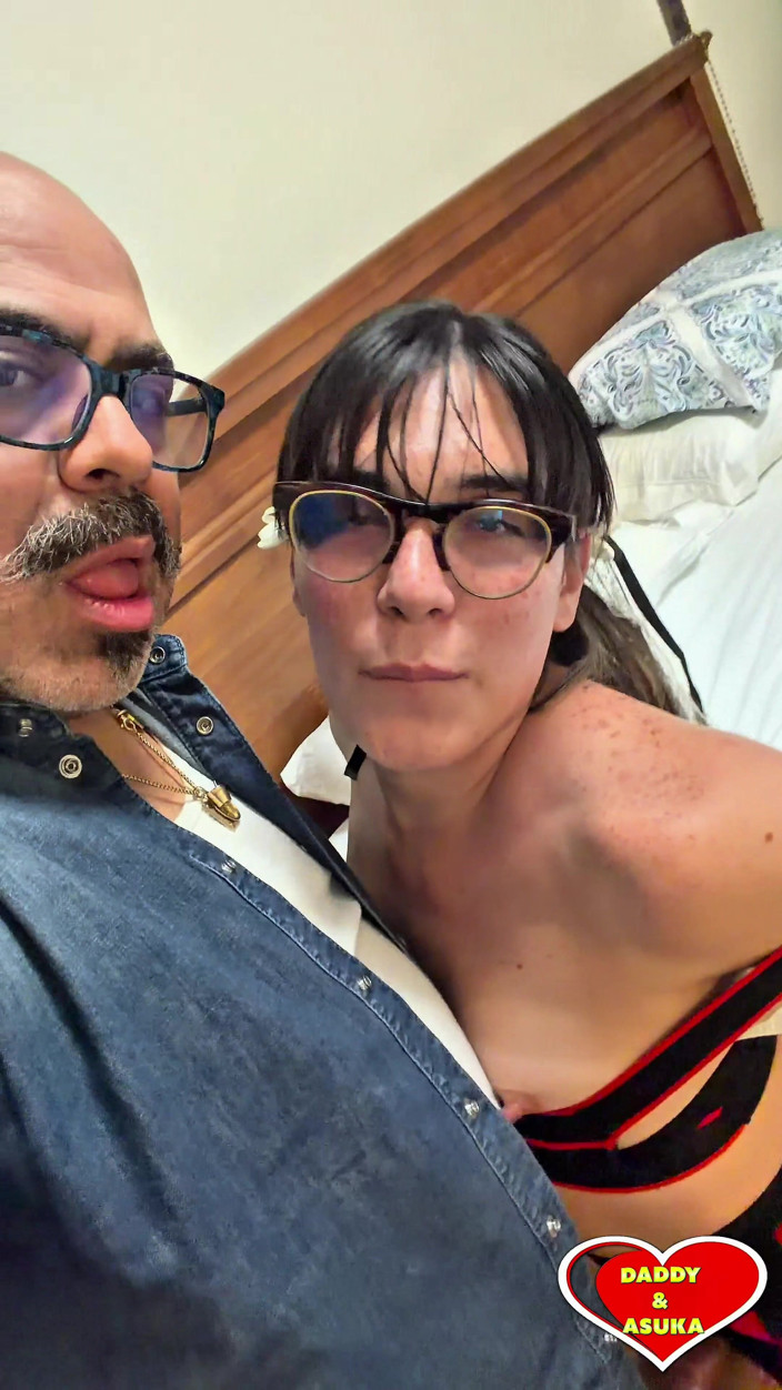 Daddy and Asuka: Чирлідерша любить свого вітчима, частина 1 з 3