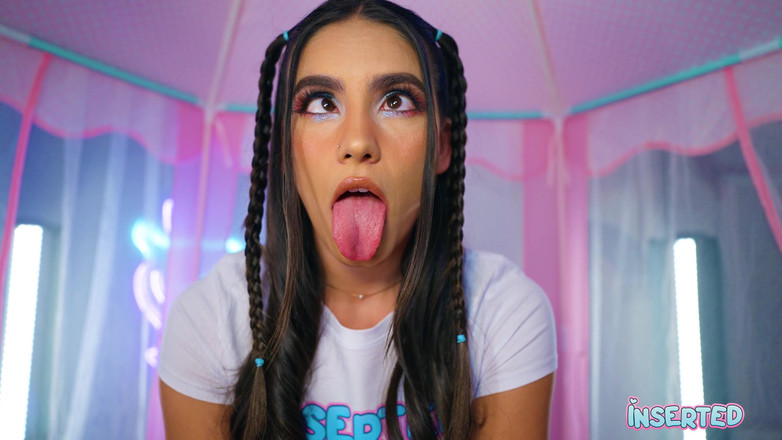 Inserted: Isa fa twirl la sua figa