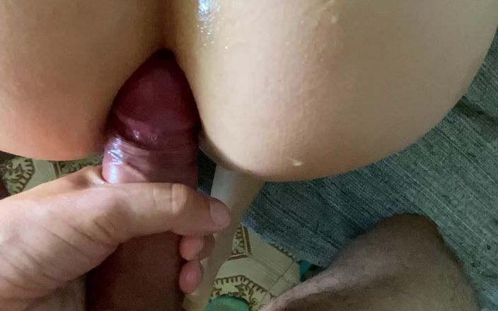Esposaheyya: Desnuda en el balcón y chupando una polla hasta que...