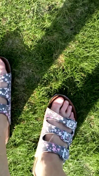 Pieds Nus En Chaussons