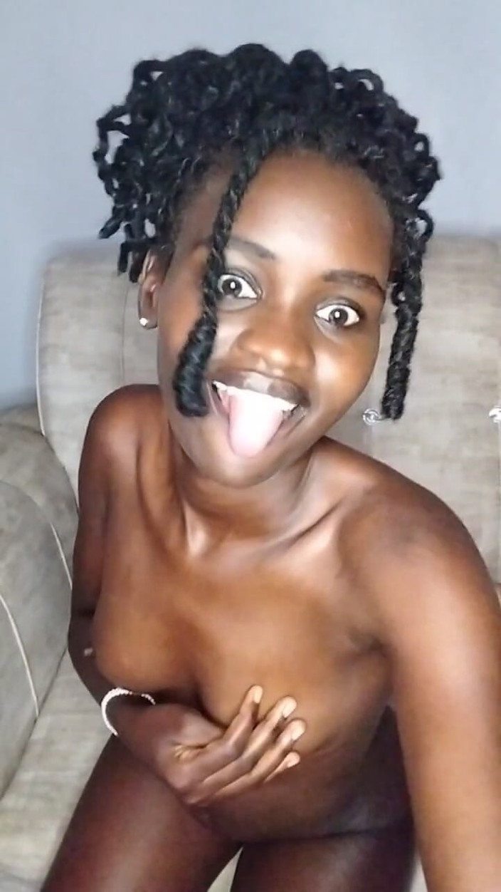 Cutie phancy: Miluji hraní s mými malými prsy