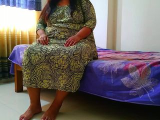 Aria Mia: 인도 거유와 거대한 엉덩이 새엄마가 그녀를 떠나다