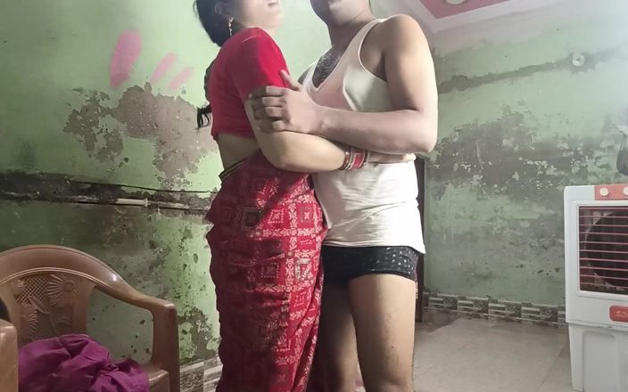 tannu: Desi Indyjski Bhabhi w Czerwonym Ekranie cieszy się seksem w...