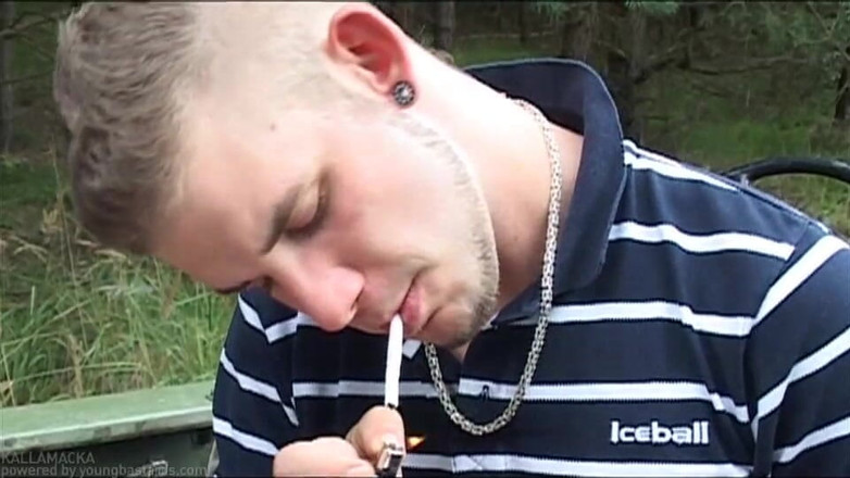 Young Bastards: ormanda sikiliyor