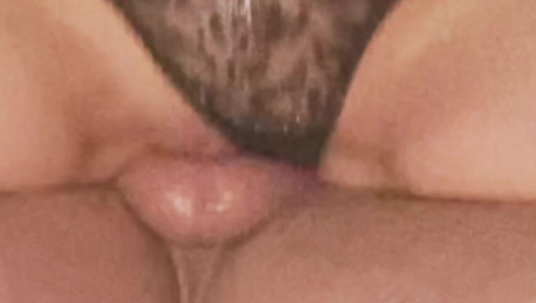 Temple of tease: Ashlynn shea scopa in luna di miele