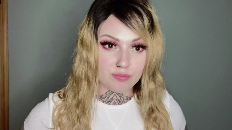 Miss Valentina: Literally a Toilet