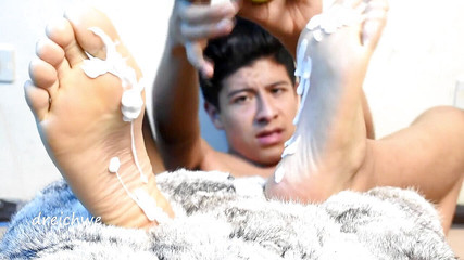 Dreichwe: 美味的脚充满了奶油