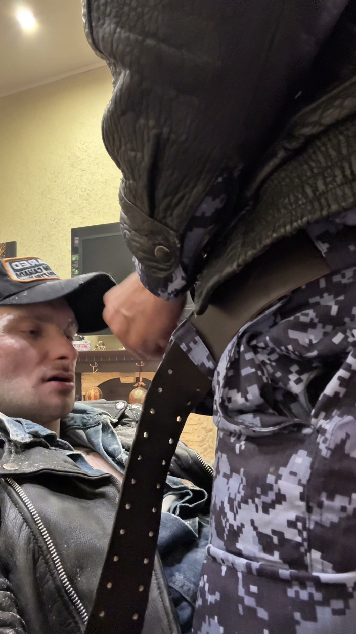 KinkySirius: Kinkysirius Was Arrested by Cop Again