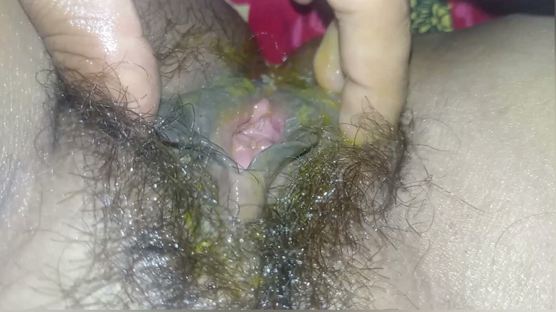 Sano lado: Relaxing Aunty Masturbating with Oil Massage Boyfriend