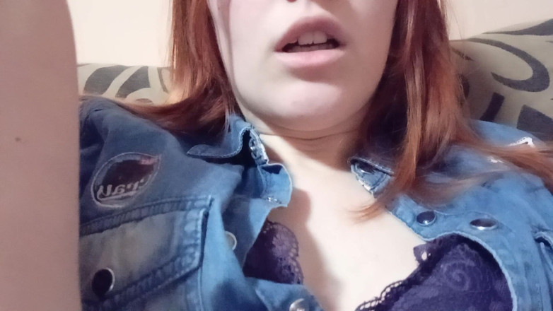 SweetAndFlow: मैं घर आया और अपनी चूत के साथ थोड़ा खेलने का फैसला किया