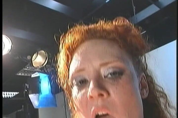 Mindful please XXX: Den kåta gangbang-festen med publik