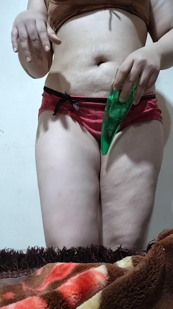 Ali Muhammad: Сирия доится, полностью обнаженная шоу, смотреть