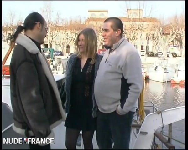 La France a Poil: Young Flo is so pretty that her husband will lend...