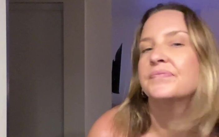 Avril Showers: Jsem zaneprázdněná. Snění o dokonalém ptákovi v mé velké pohodlné...