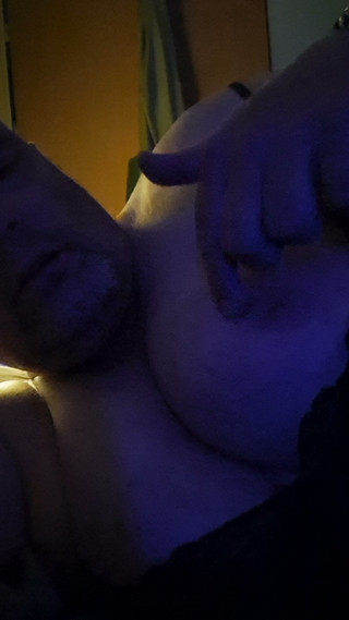 Fickspecht: The Bitch Still Can't Stop