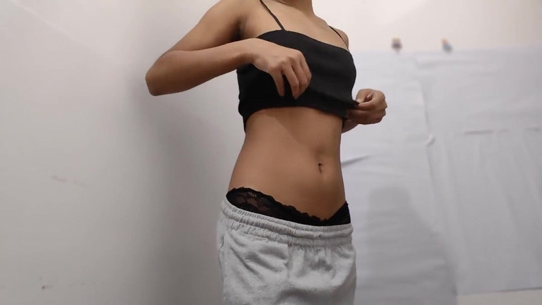 desigirl93: Panggilan video intens gadis imut ini ke pacarnya