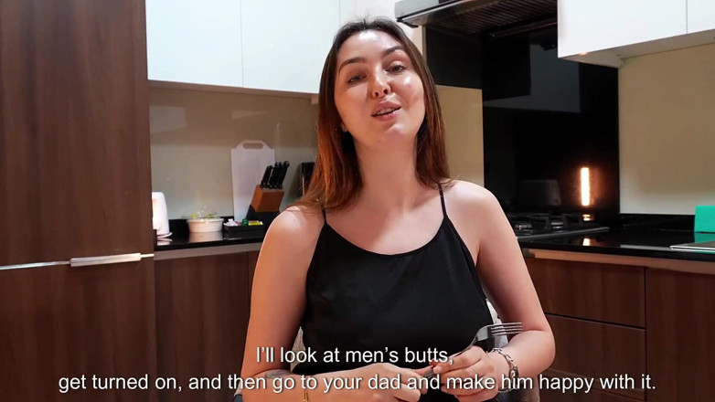 Alina Rai: VEDERE LA PERSOANA 1: Mama vitregă îmi oferă o muie secretă în bucătărie...