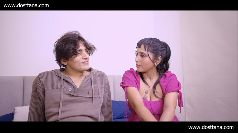 Khiladi69: Ketika Bhabhi cantik India sendirian di rumah, dia menelepon pacar...