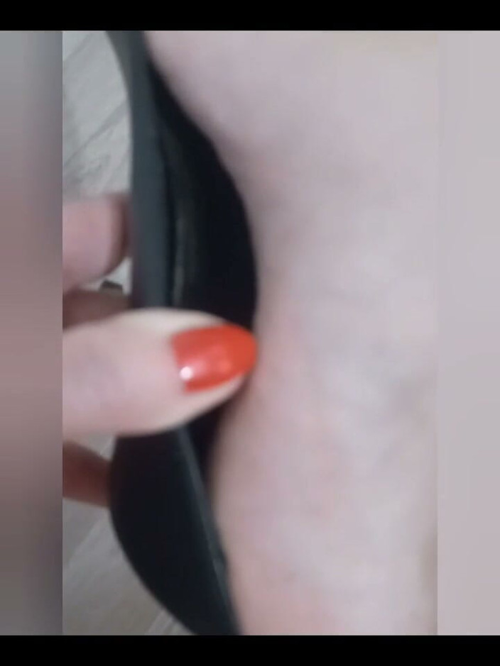 Dominatrix Miss Patricia Stark: Je vais te faire renifler !