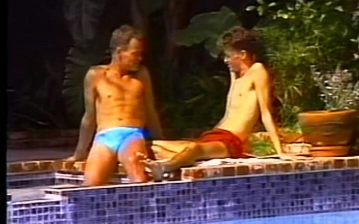 Gay 90's Vintage Porn: Matahală sexy blocată strâmt # 5