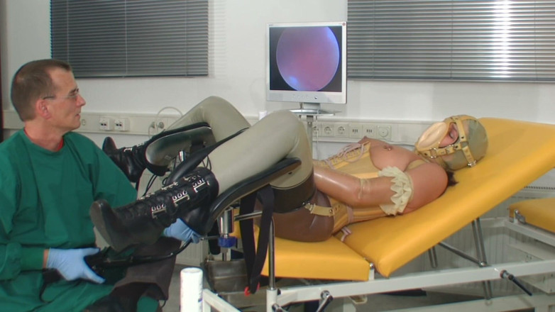 Rubber & Clinic Studio - 1ATOYS: Esame anale in gomma piena