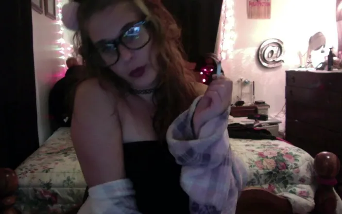 Alli Anderson: Cute Bored Smoking