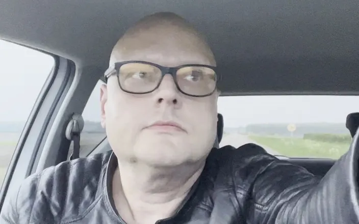 Slave 1976: Gay Slave Driving Naked in the Car