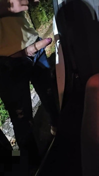 Incredibil ce a făcut. O soție sexy obraznică se fute cu un bărbat pulă