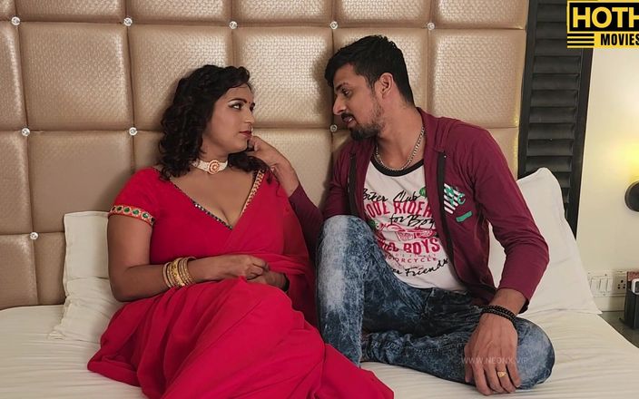 Hothit Movies: Bhabhi sexo com Deavar Like Desi Style! Pornô indiano!