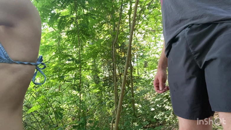 Sue Nova: Du Bétail Sale Surpris En Train De Pisser....