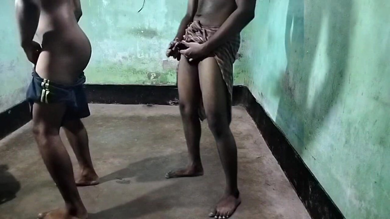 Desi Tits: Мужик Бхангадеси