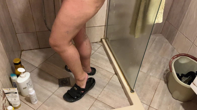 Zara Charm: Zara kencing setelah mandi