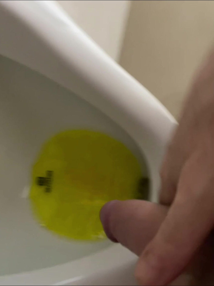 AmateurBoysPissing: Dared to Piss Fully Naked in Public Toilets Urinal