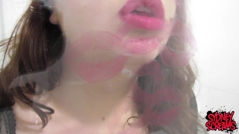 Sydney screams fetish: Shiny Red Lips on Glass - Wmv