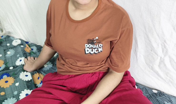 Jhonydy: Зведену сестру Дезі спіймали за переглядом порно відео, то після того, як ми розібратися, що якщо я зберігаю це в таємниці, вона буде трахатися зі мною