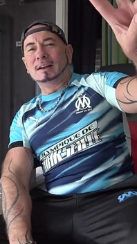 Curva îi dă bine fundul
