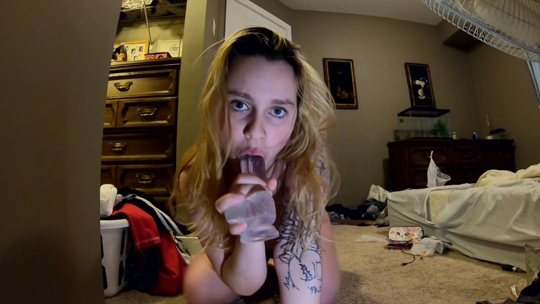 Slut Leak: Teen Solo