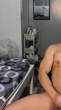 Filipino Twink Dances Naked in His Bedroom