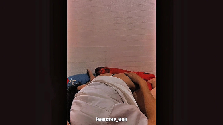 Hamster_Ball: Я признаю, что все малайские хиджабы очень хороши в минете хуя