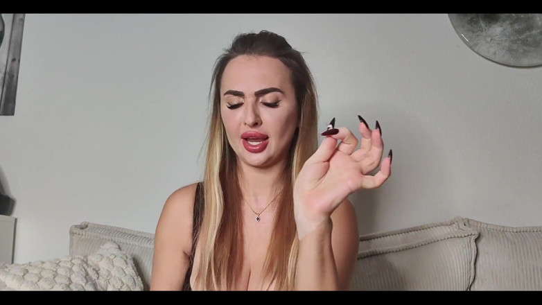 Goddess Lena: Mein sklave unter meinem großen zehen