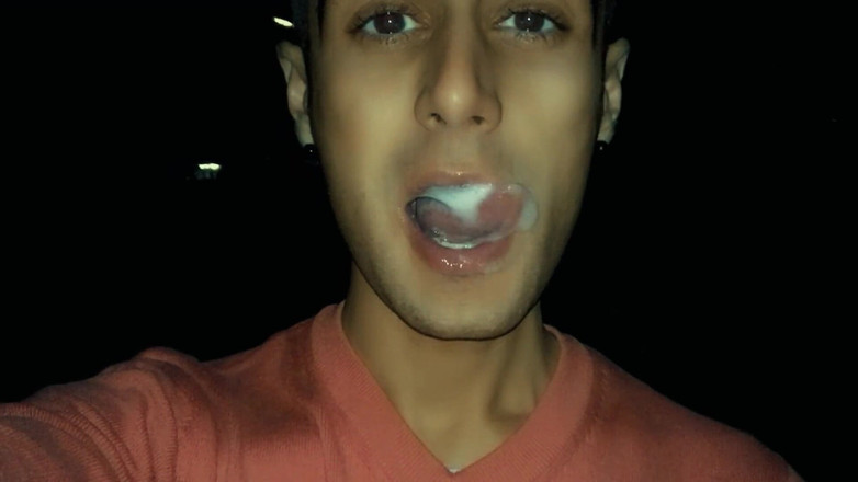 Idmir Sugary: Żucie i robienie baniek piankowych przyjaciół spust