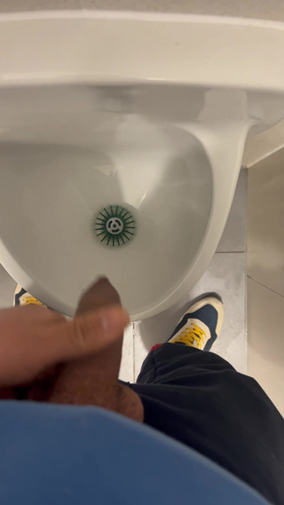 Hot dick in your ass: Halka açık parkta uzun edepsiz işeme derlemem