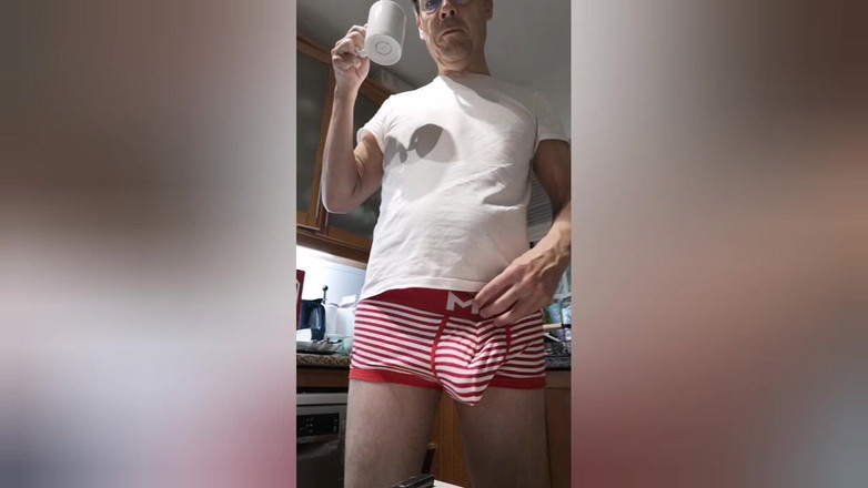 Rafael Torreano: Sie zeigt seine sexy Unterwäsche, schwanz und arsch vor dem...