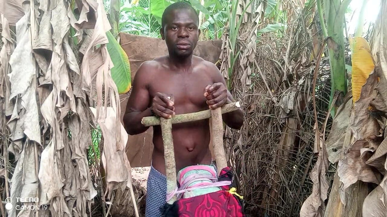 Moviesporn1: Mastürbasyon yapan büyük götlü tekrar sikişiyor