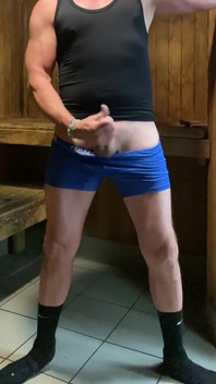 Jockdad87 Is Horny in the Sauna Again