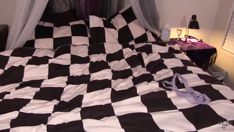 Sinn Sage: Tôi sẽ đụ bạn tốt hơn bất kỳ người đàn ông nào có...