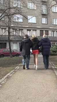 Abgeschleppt Junge MILF